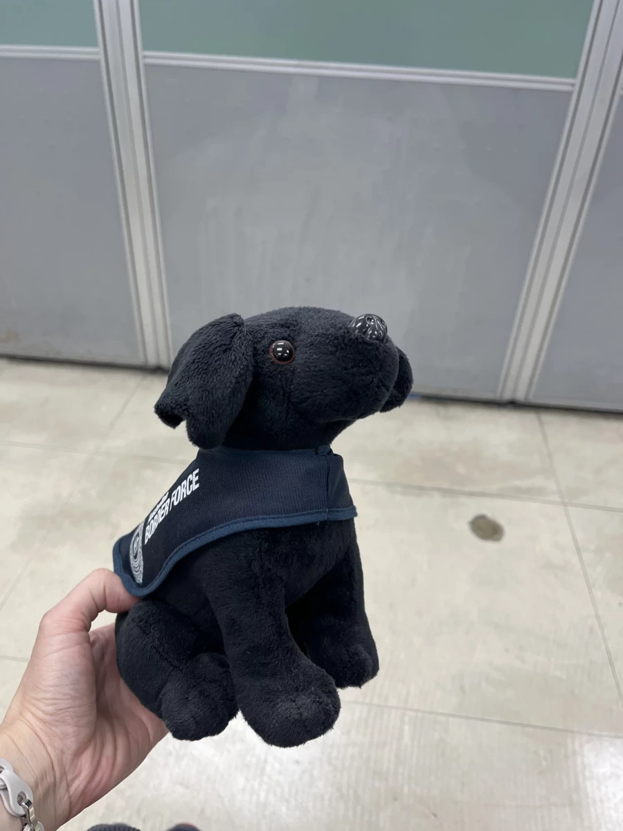 邊境執法犬造型絨毛玩偶