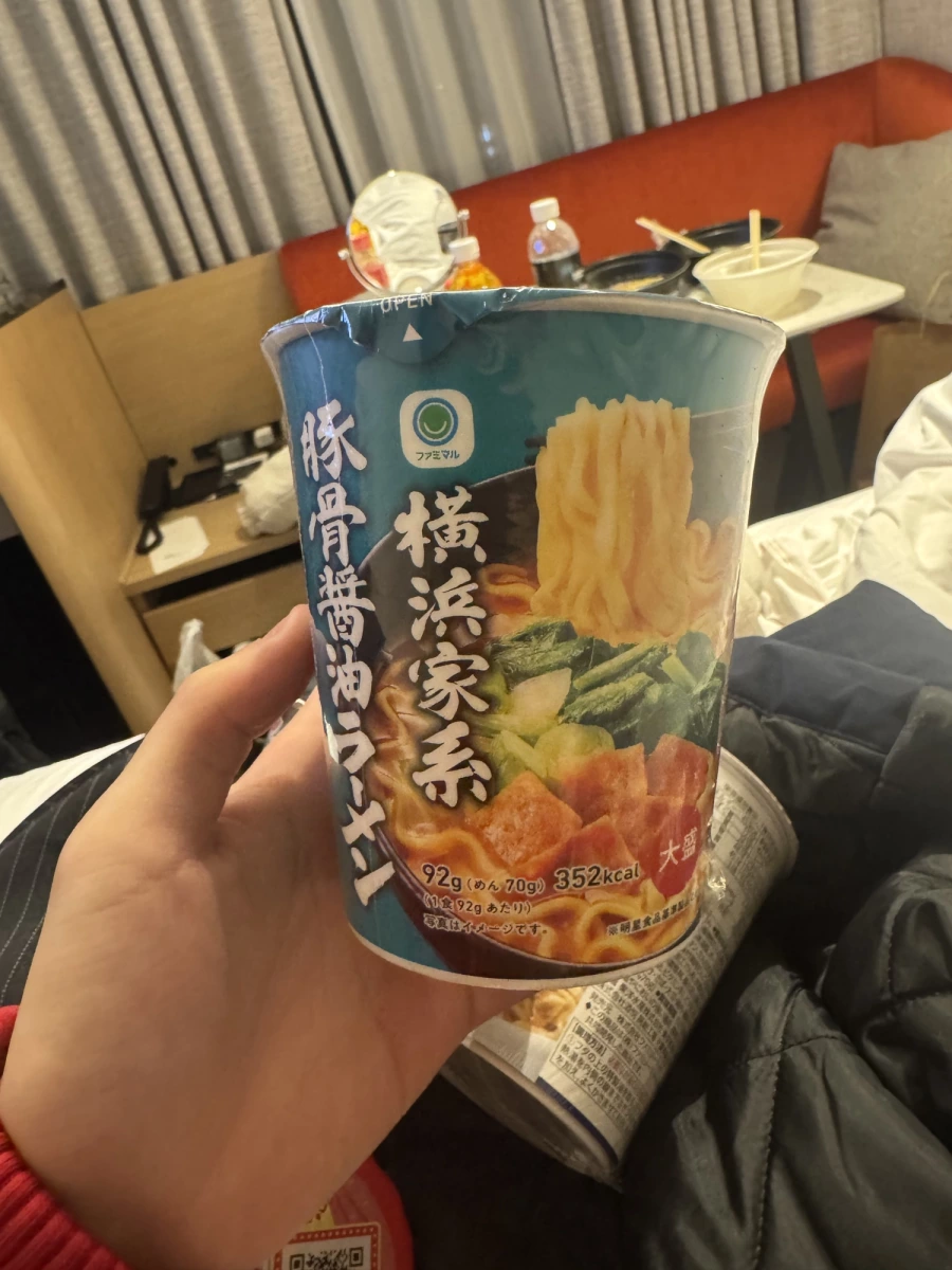 全家 Famimaru 橫濱家系豚骨醬油拉麵