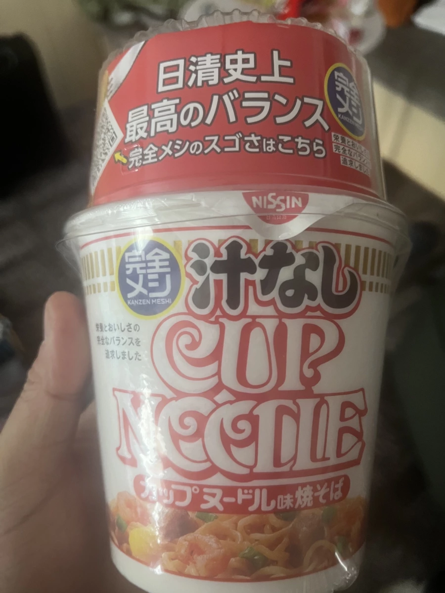 日清完全麵（汁なし Cup Noodle 炒麵口味）