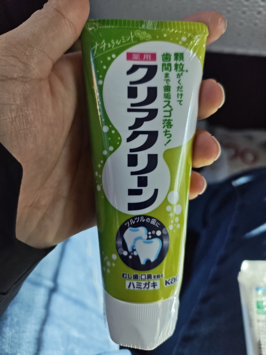 花王 Clear Clean 牙膏