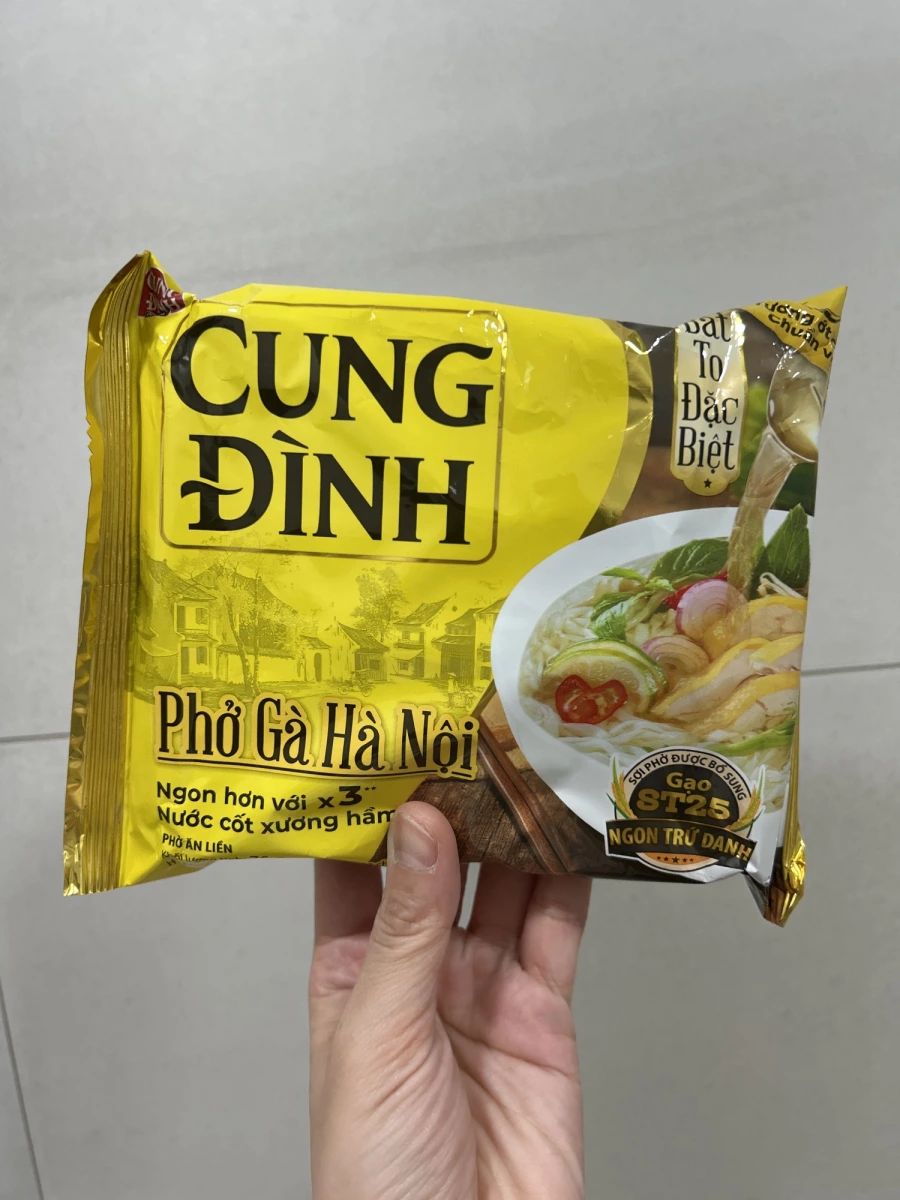 Cung Đình 越南河粉（雞肉風味）