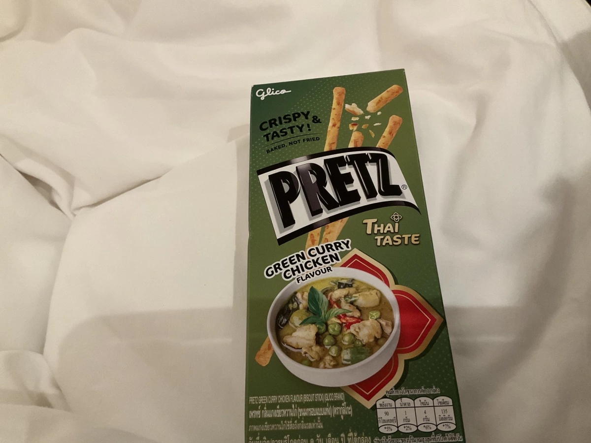 Glico PRETZ 百力滋泰式綠咖哩雞風味餅乾棒