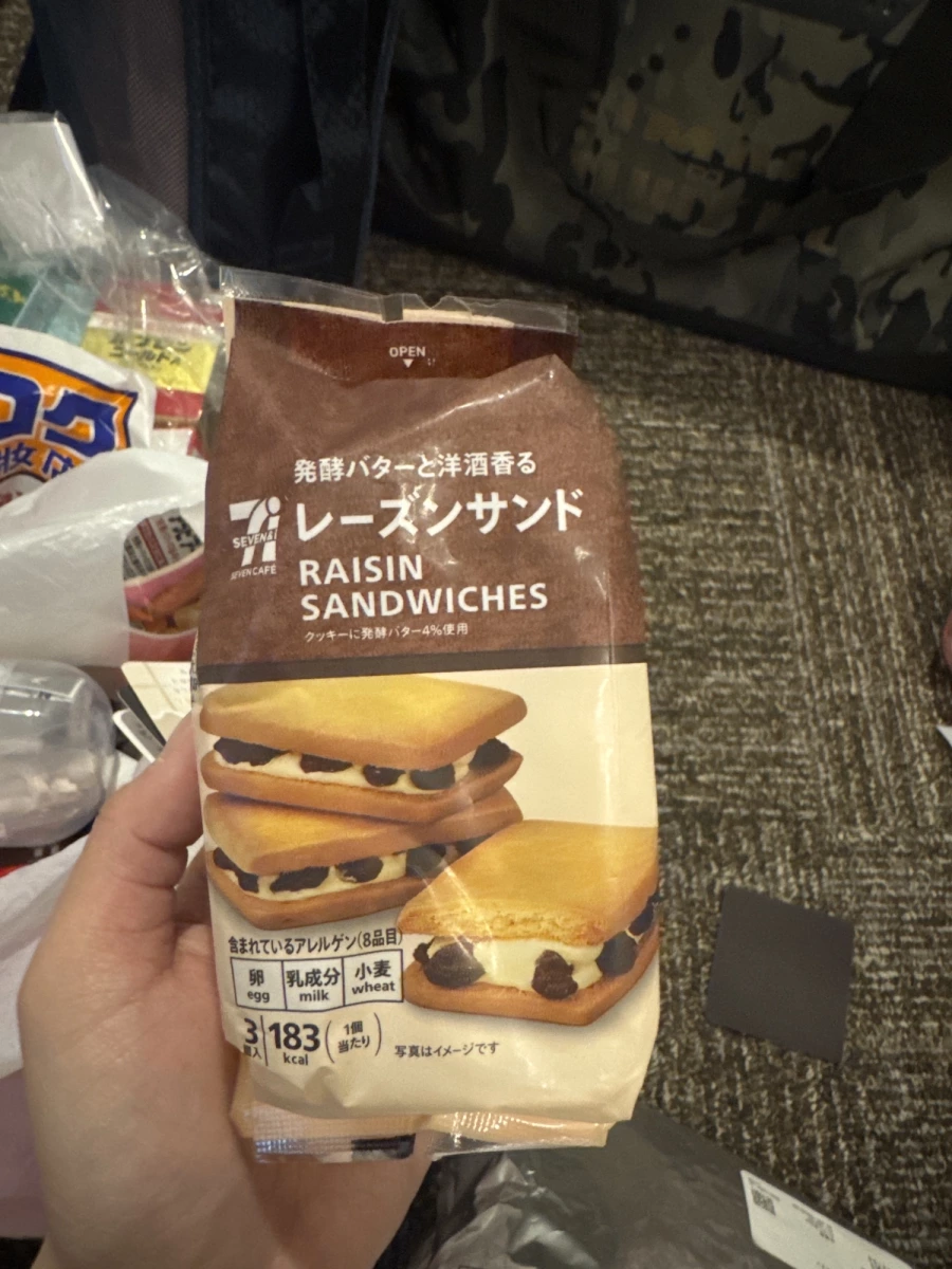 7-11 葡萄乾奶油夾心餅乾