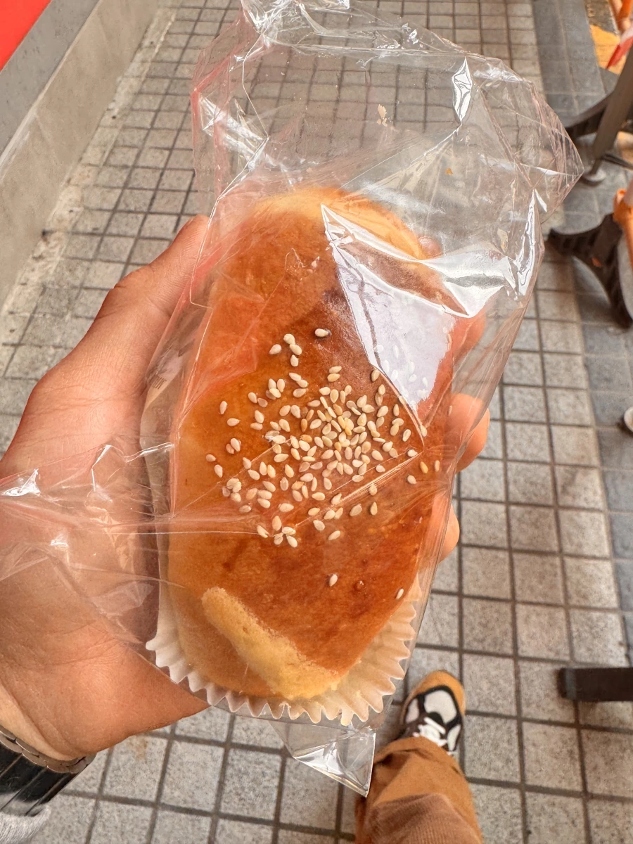 散裝麵包（疑似含肉餡）