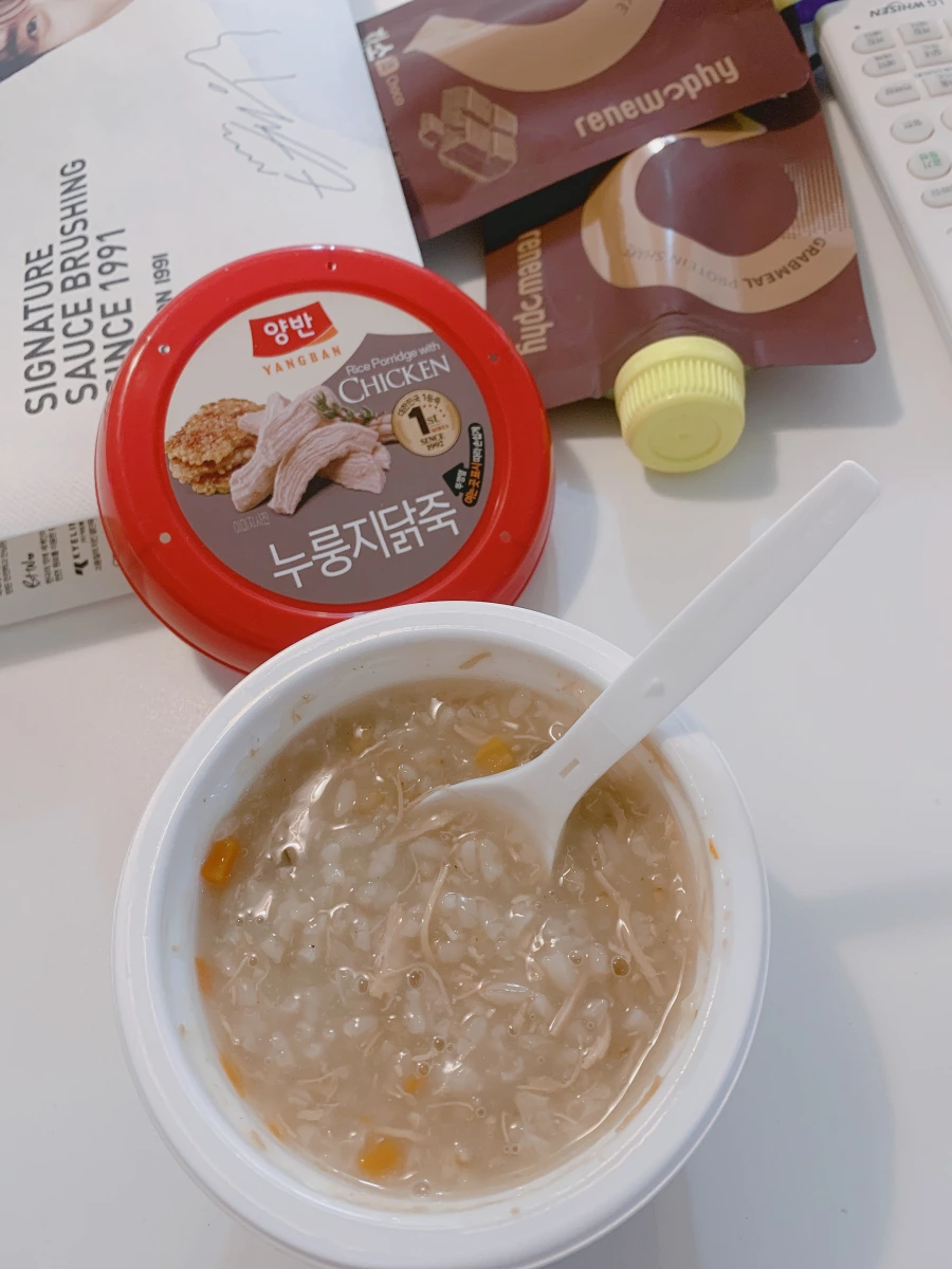 Yangban 雞肉鍋巴粥 (누룽지닭죽)