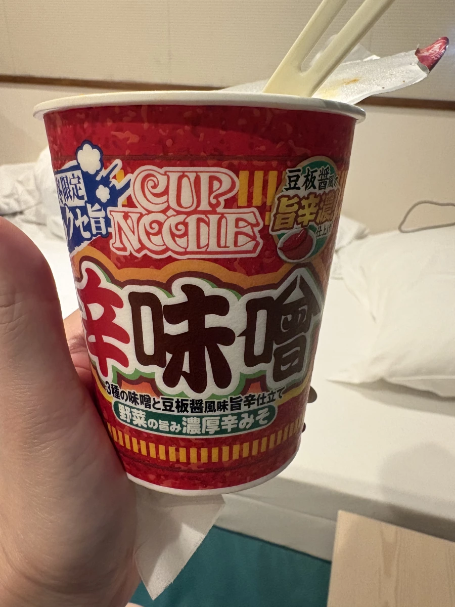 日清杯麵辛味噌口味