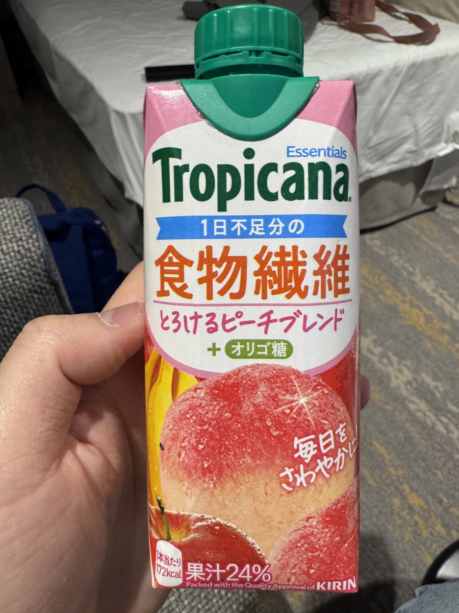 Tropicana Essentials 食物纖維蜜桃風味果汁