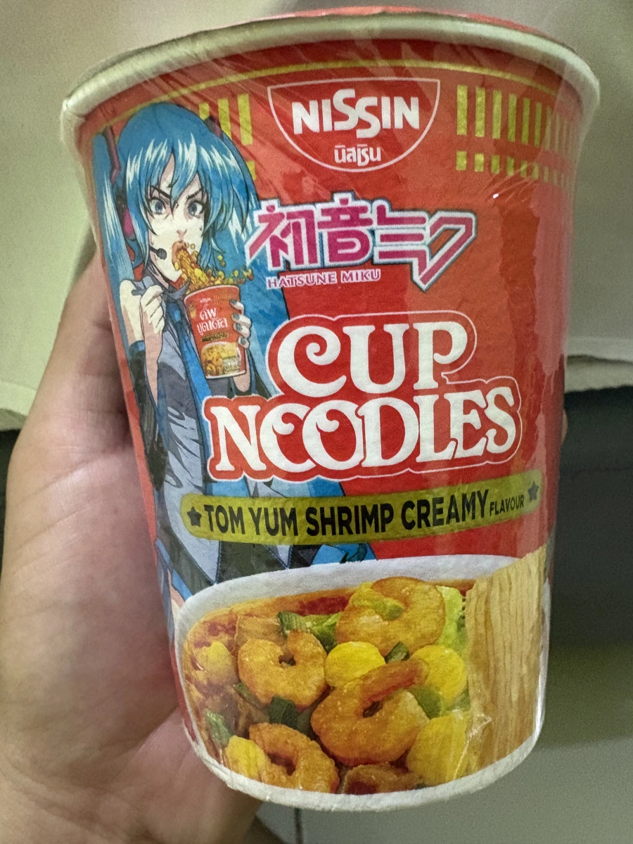 日清合味道杯麵（初音未來聯名款 - 冬蔭功酸辣蝦濃湯味）