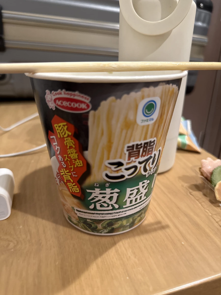 Acecook 豚骨醬油背脂蔥盛杯麵