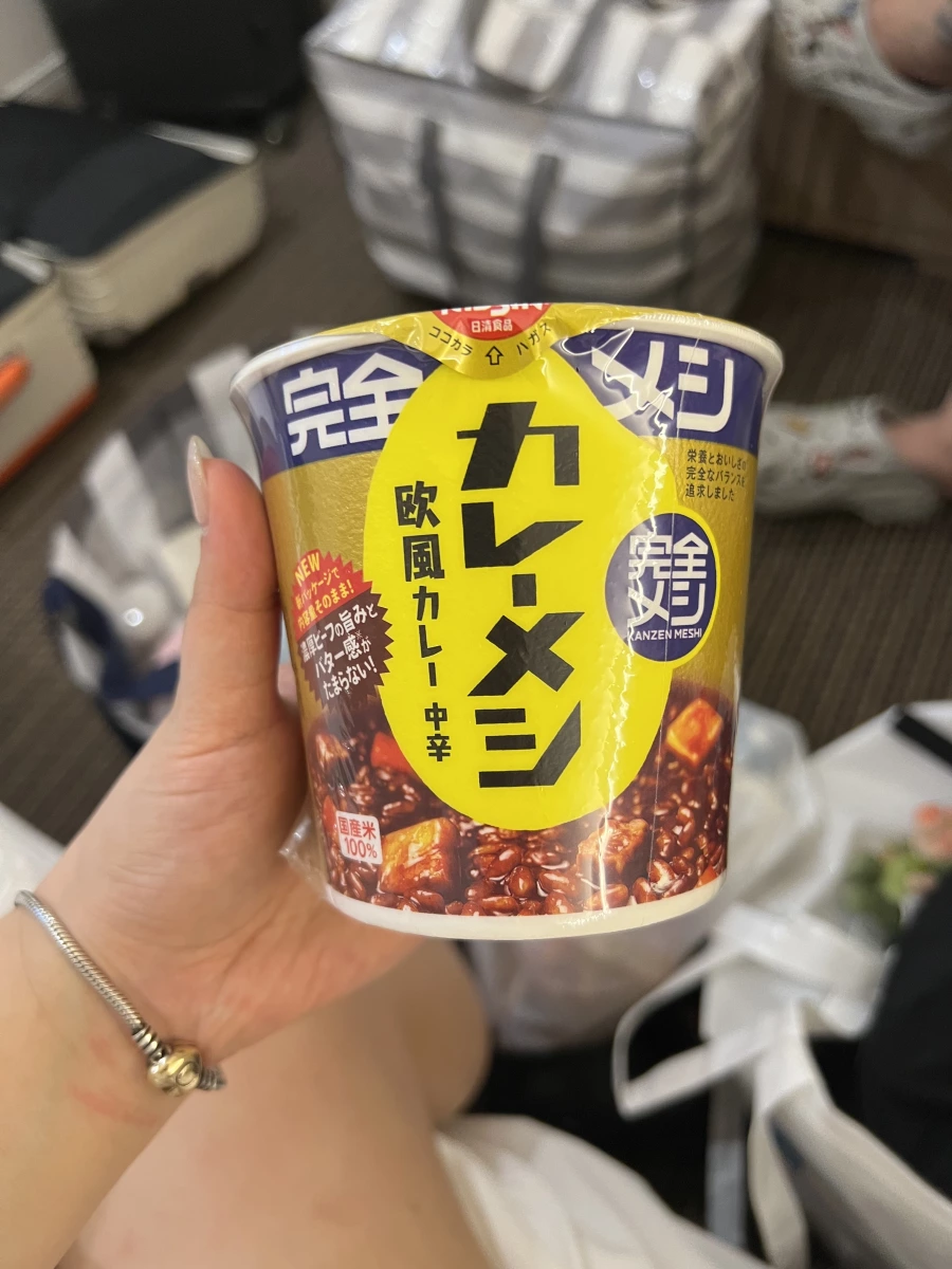 日清完全メシ 歐風咖哩飯 (中辛)