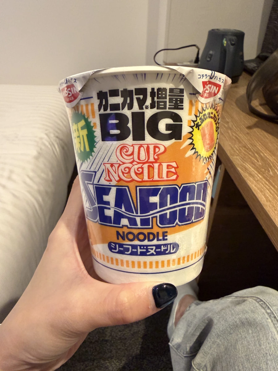 日清海鮮杯麵 (BIG 蟹肉棒增量版)