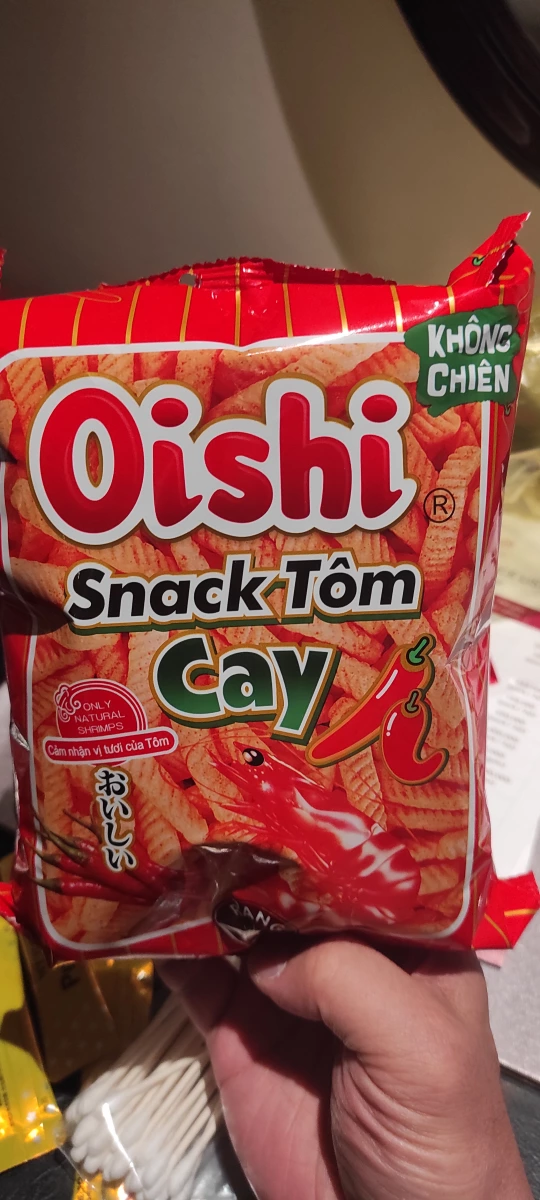 Oishi 辣味蝦條