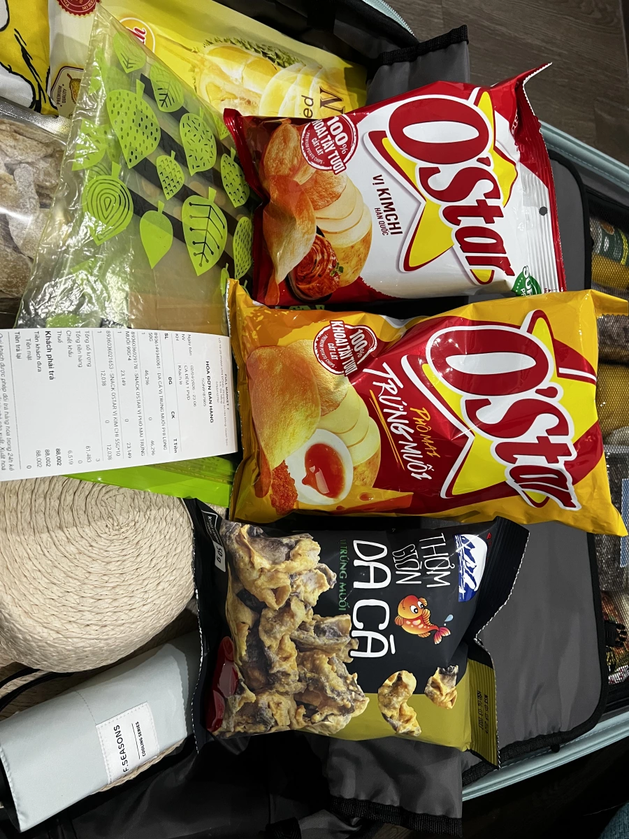 O'Star 泡菜口味薯片、O'Star 鹹蛋黃起司口味薯片等