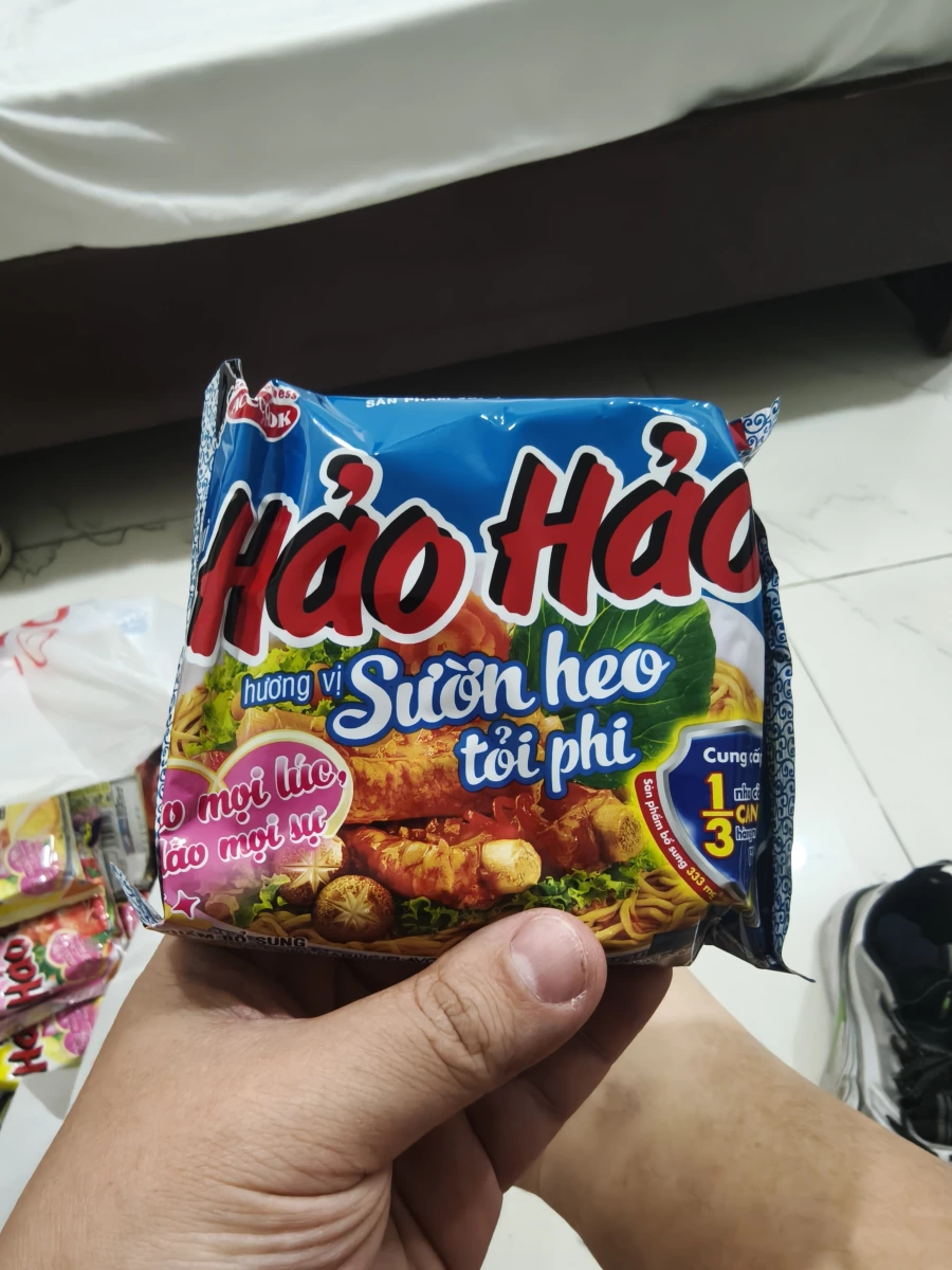 Hảo Hảo 蒜香排骨味泡麵 (Sườn heo tỏi phi)