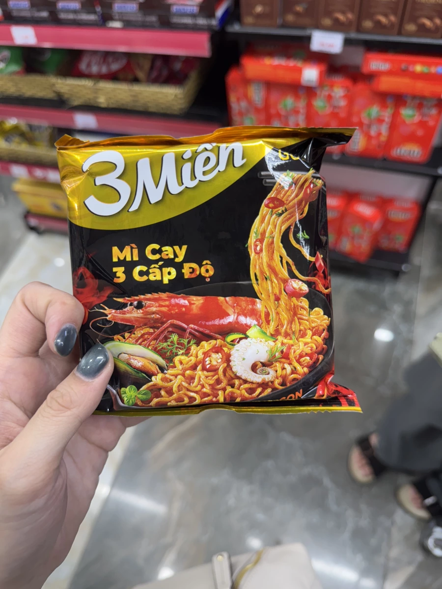 3 Miền 越南三級辣味海鮮泡麵