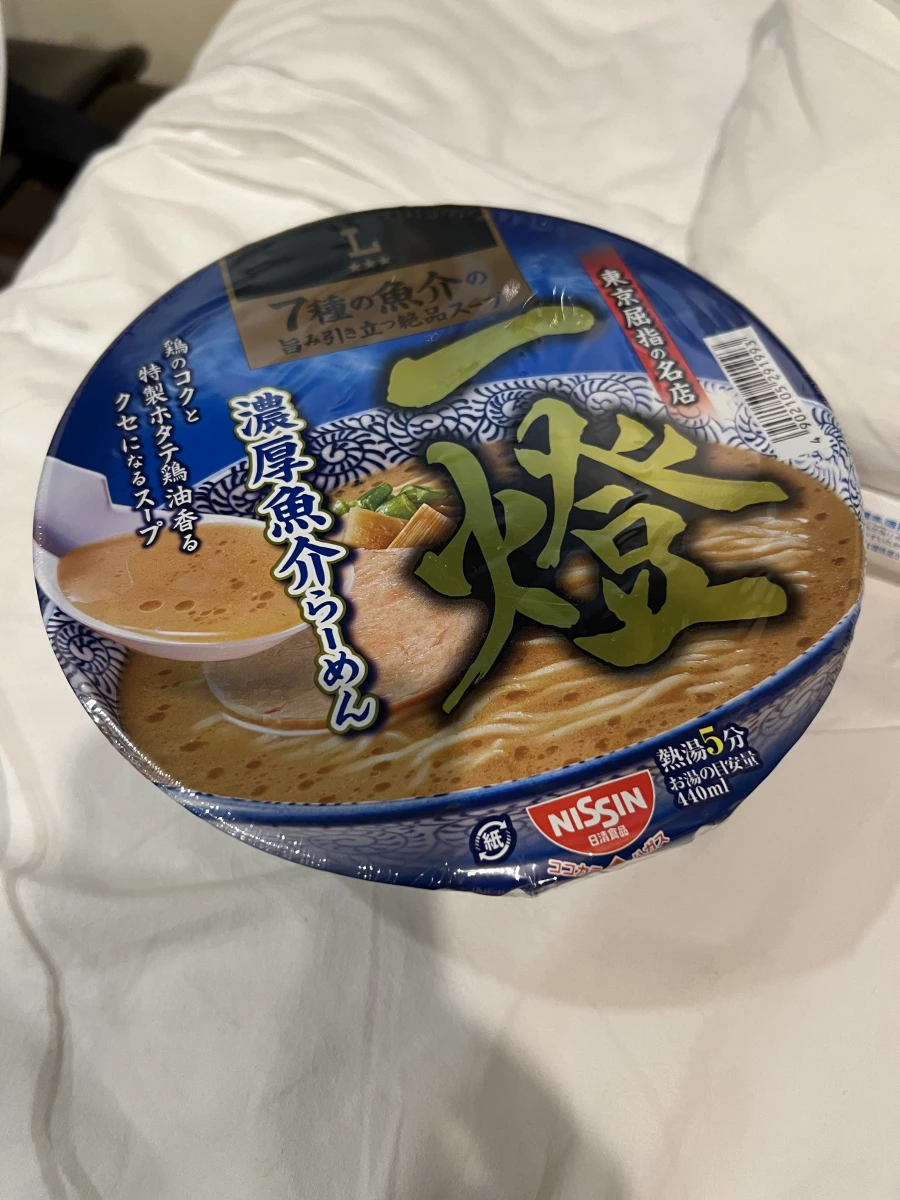 日清 燈 濃厚魚介拉麵
