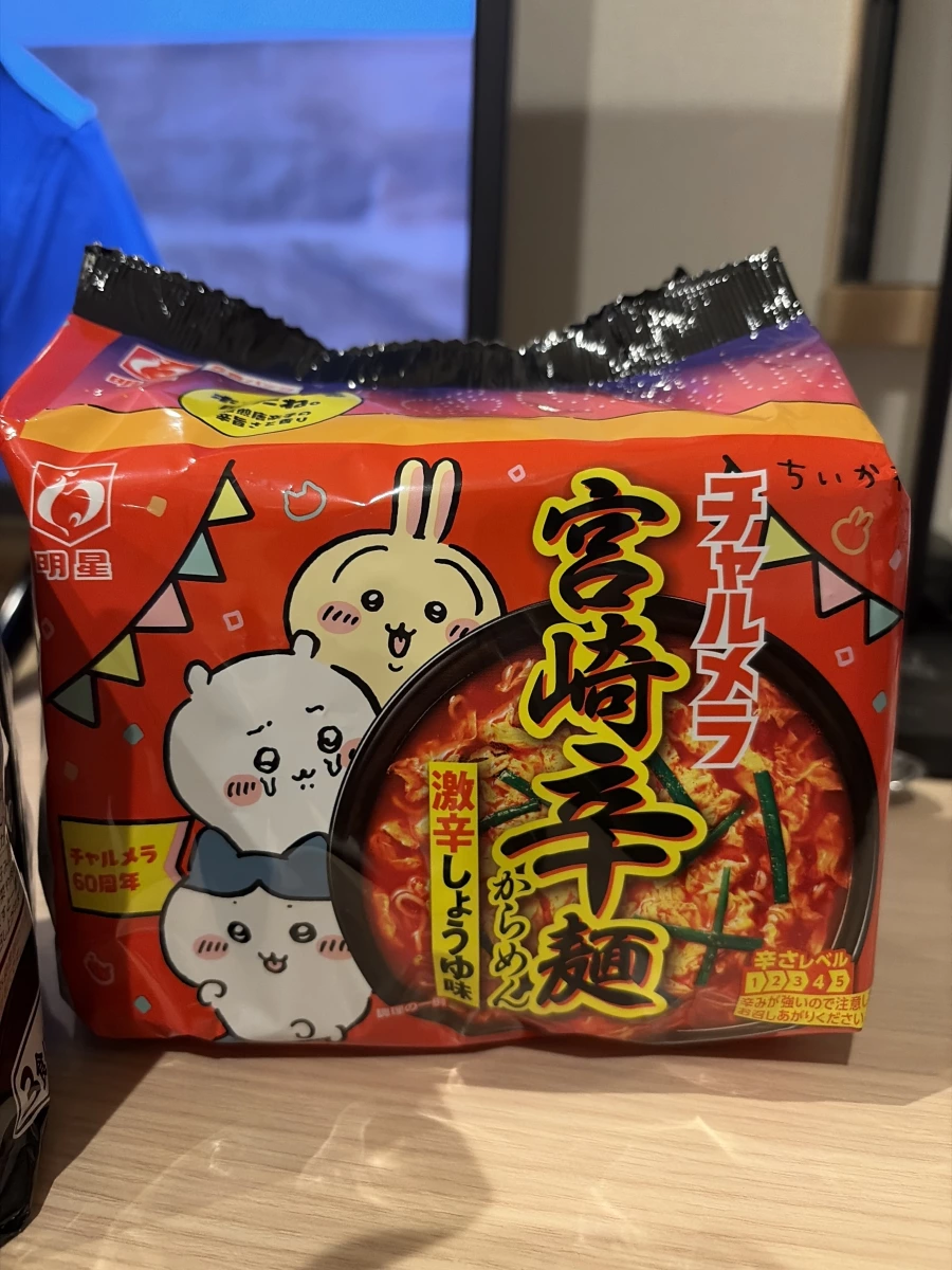 明星食品 Charumera 宮崎辛麵 (吉伊卡哇聯名版)