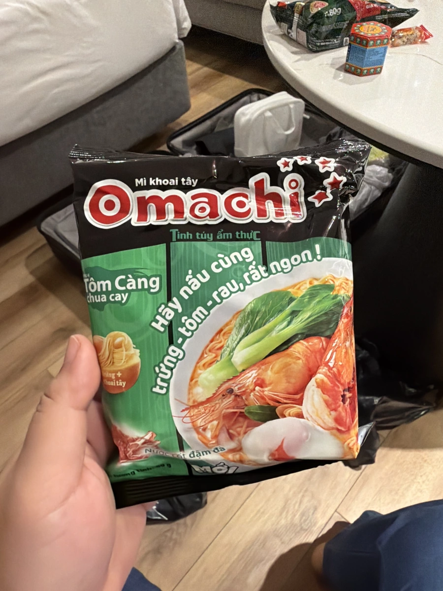 Omachi 酸辣大蝦風味馬鈴薯泡麵
