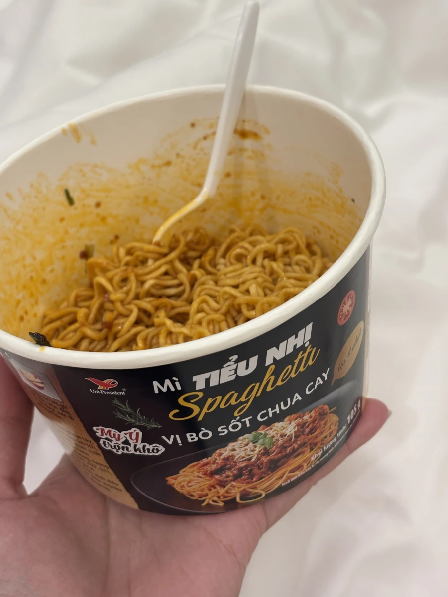 統一 Mì Tiểu Nhị 義大利麵（酸辣牛肉味）