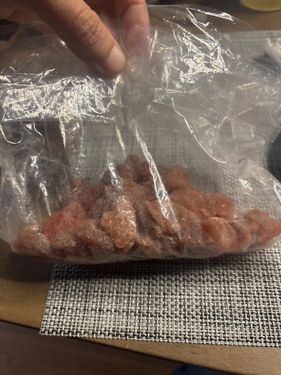 散裝糖漬果乾（疑似糖漬薑片）