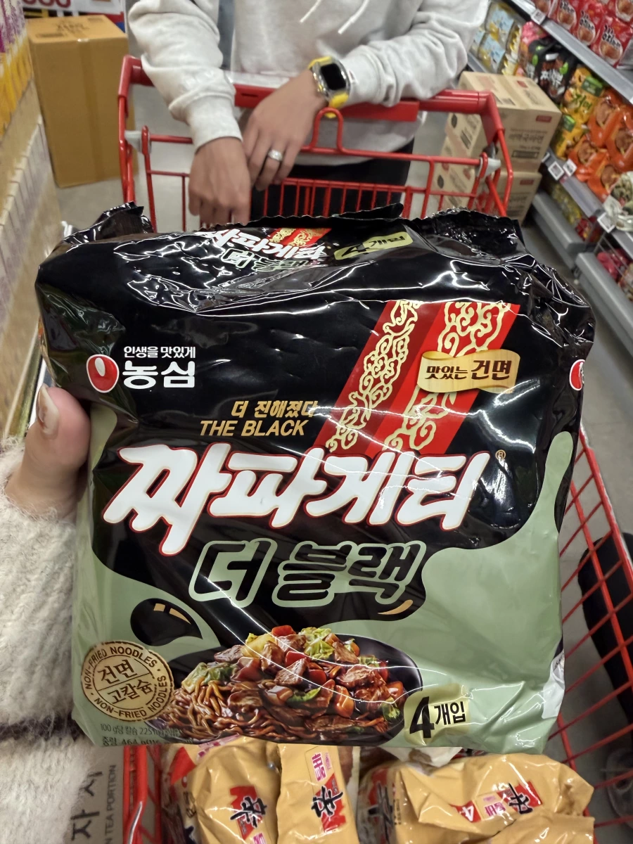 農心炸醬麵 THE BLACK (Nongshim Chapagetti THE BLACK)