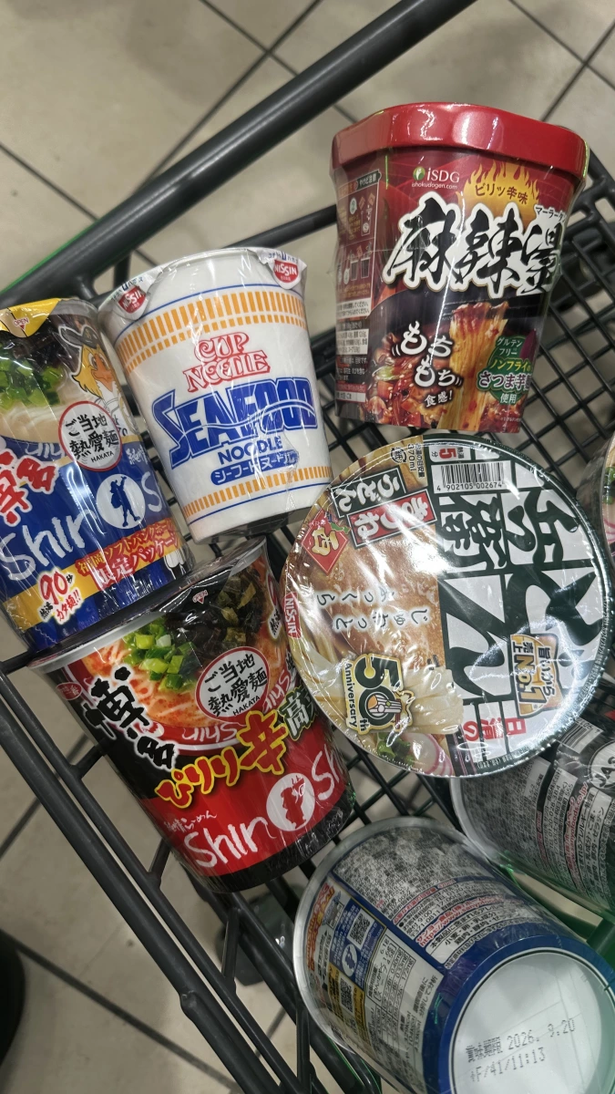 日清杯麵海鮮味 (Nissin Cup Noodle Seafood)、日清兵衛豆皮烏龍麵 (Nissin Donbei Kitsune Udon)等