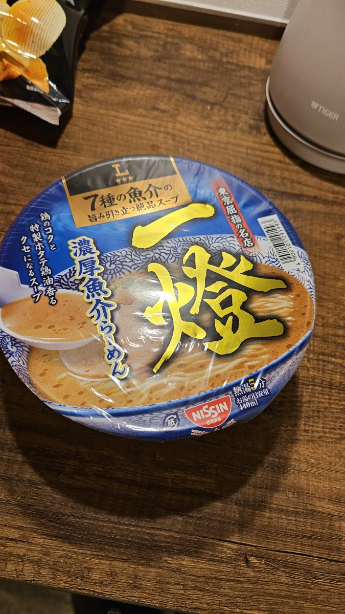 日清麵屋一燈濃厚魚介拉麵