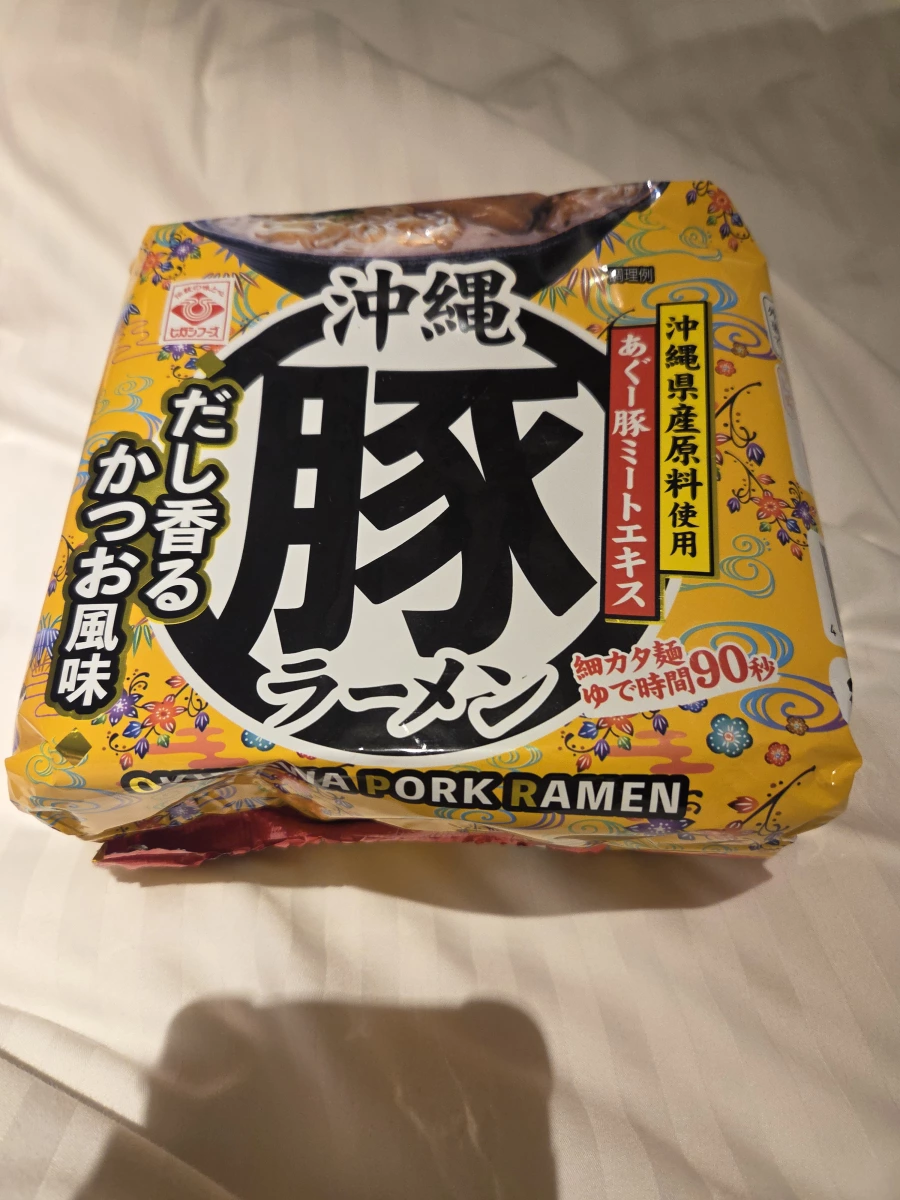 Higashi Foods 沖繩豬肉拉麵