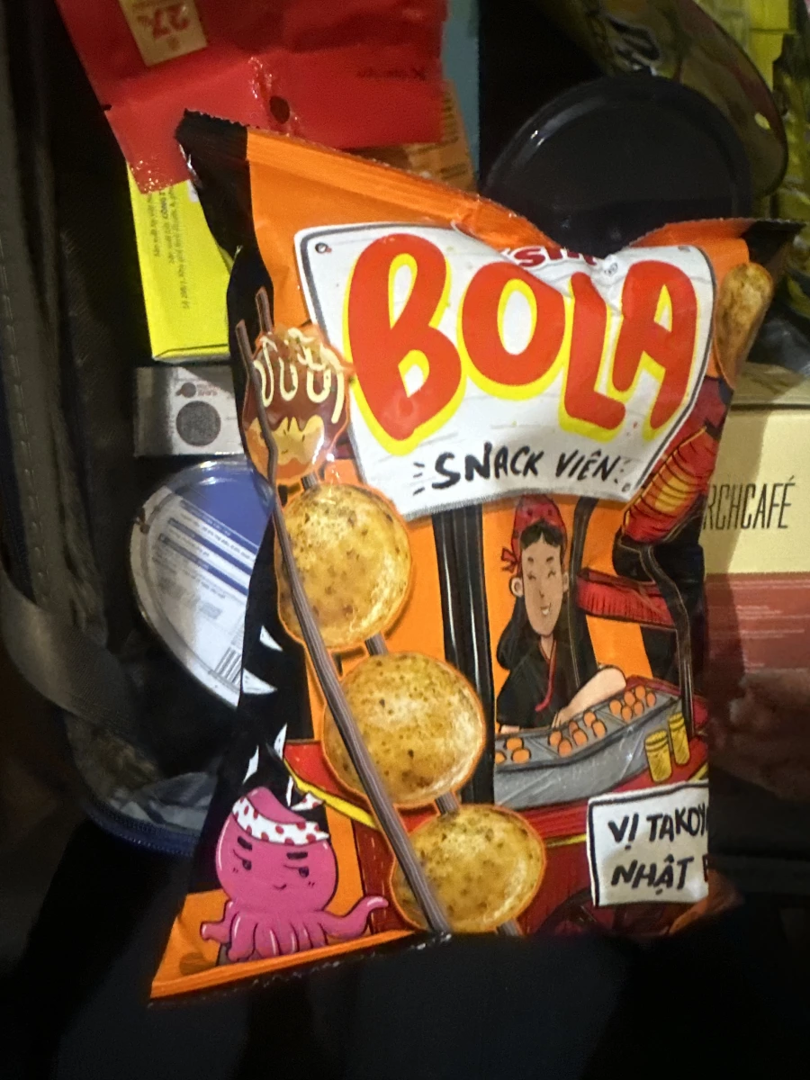 Oishi BOLA 章魚燒口味零食