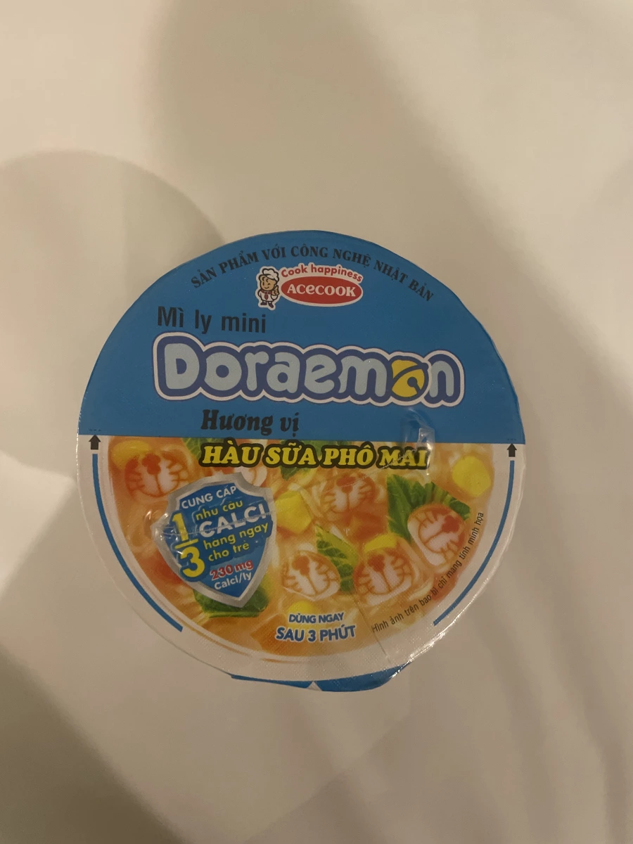 Acecook 哆啦A夢迷你杯麵（牡蠣起司口味）