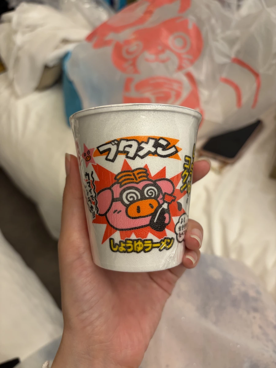 Oyatsu Company Butamen 醬油口味小杯麵