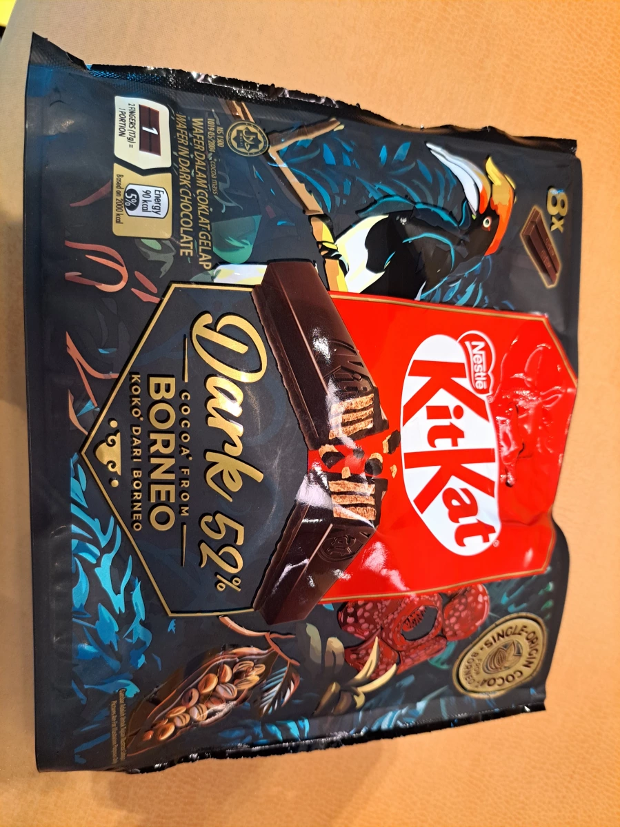 KitKat 婆羅洲 52% 黑巧克力威化餅乾
