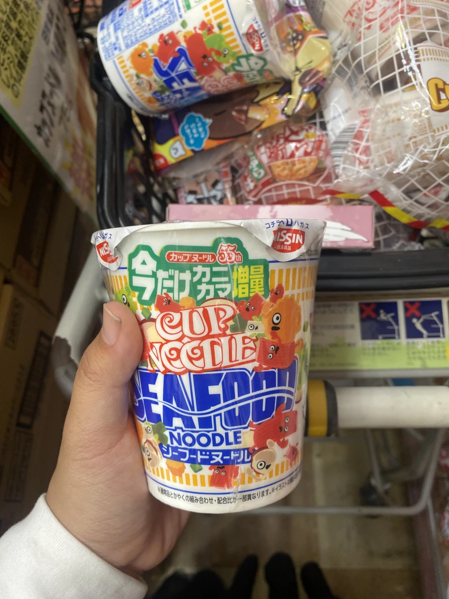 日清海鮮杯麵 (Nissin Cup Noodle Seafood)、日清咖哩杯麵 (Nissin Cup Noodle Curry)等