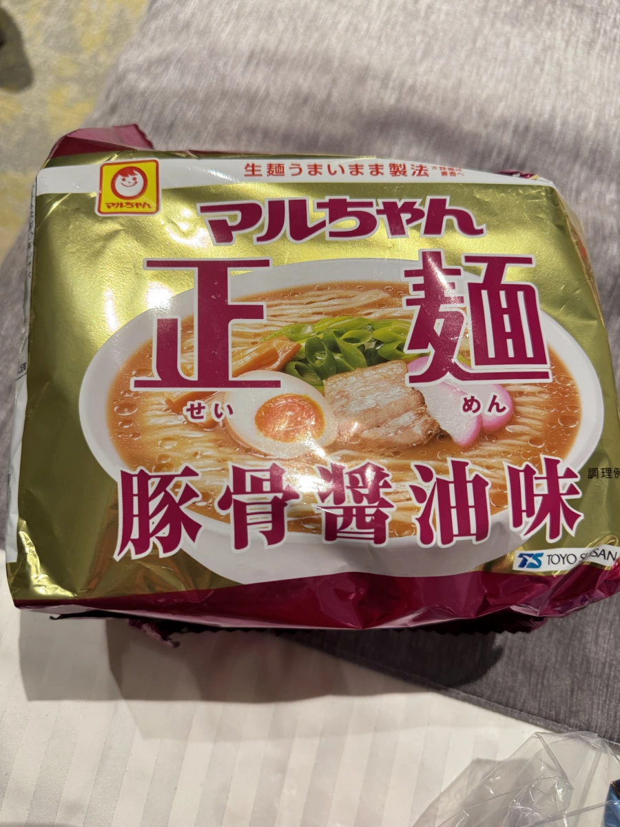 東洋水產 Maruchan 正麵 豚骨醬油味泡麵