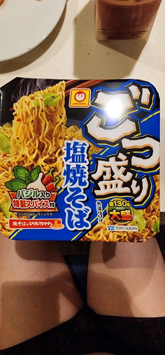 東洋水產 マルちゃん ごつ盛り 塩燒炒麵