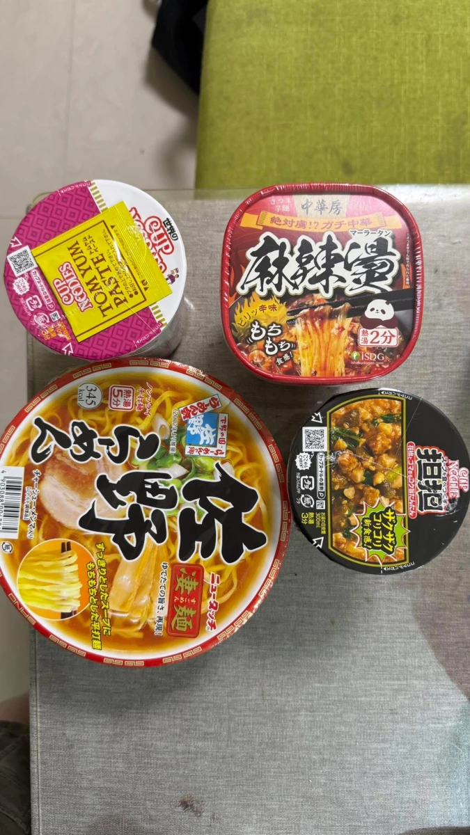 日清冬蔭功杯麵、中華房麻辣燙等