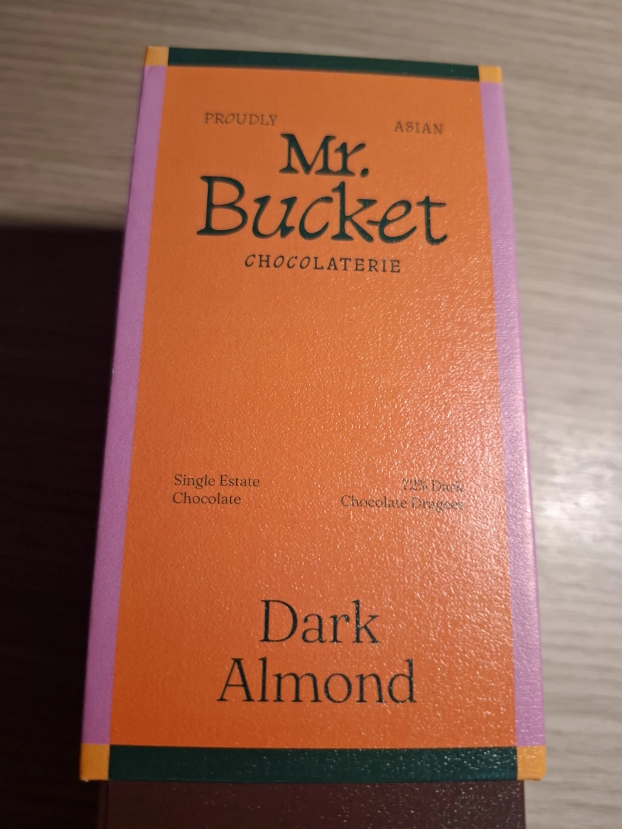 Mr. Bucket 焦糖黑巧克力杏仁豆
