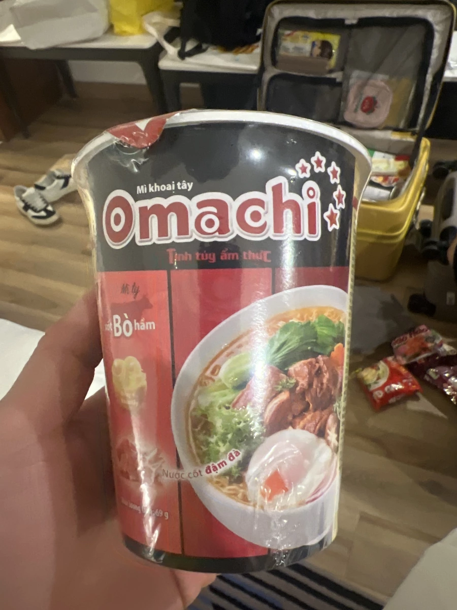 越南 Omachi 馬鈴薯燉牛肉風味杯麵