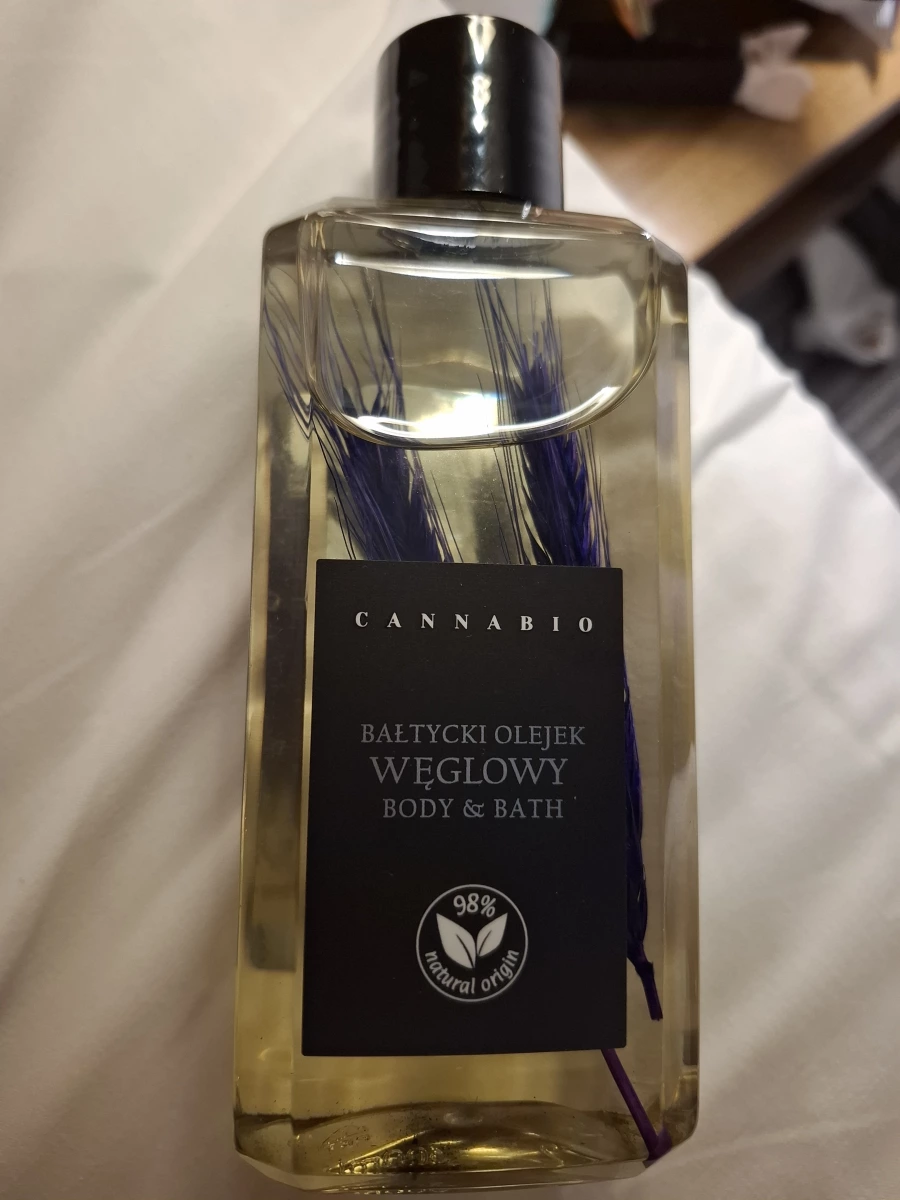 CannaBio 波羅的海活性碳身體沐浴雙效保養油
