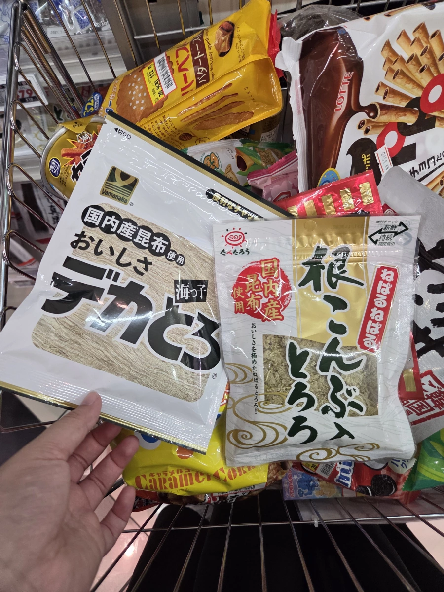 Yamanaka 國內產昆布絲 (おいしさ デカとろ)、Tabetaro 根昆布絲 (根こんぶ入り とろろ)等