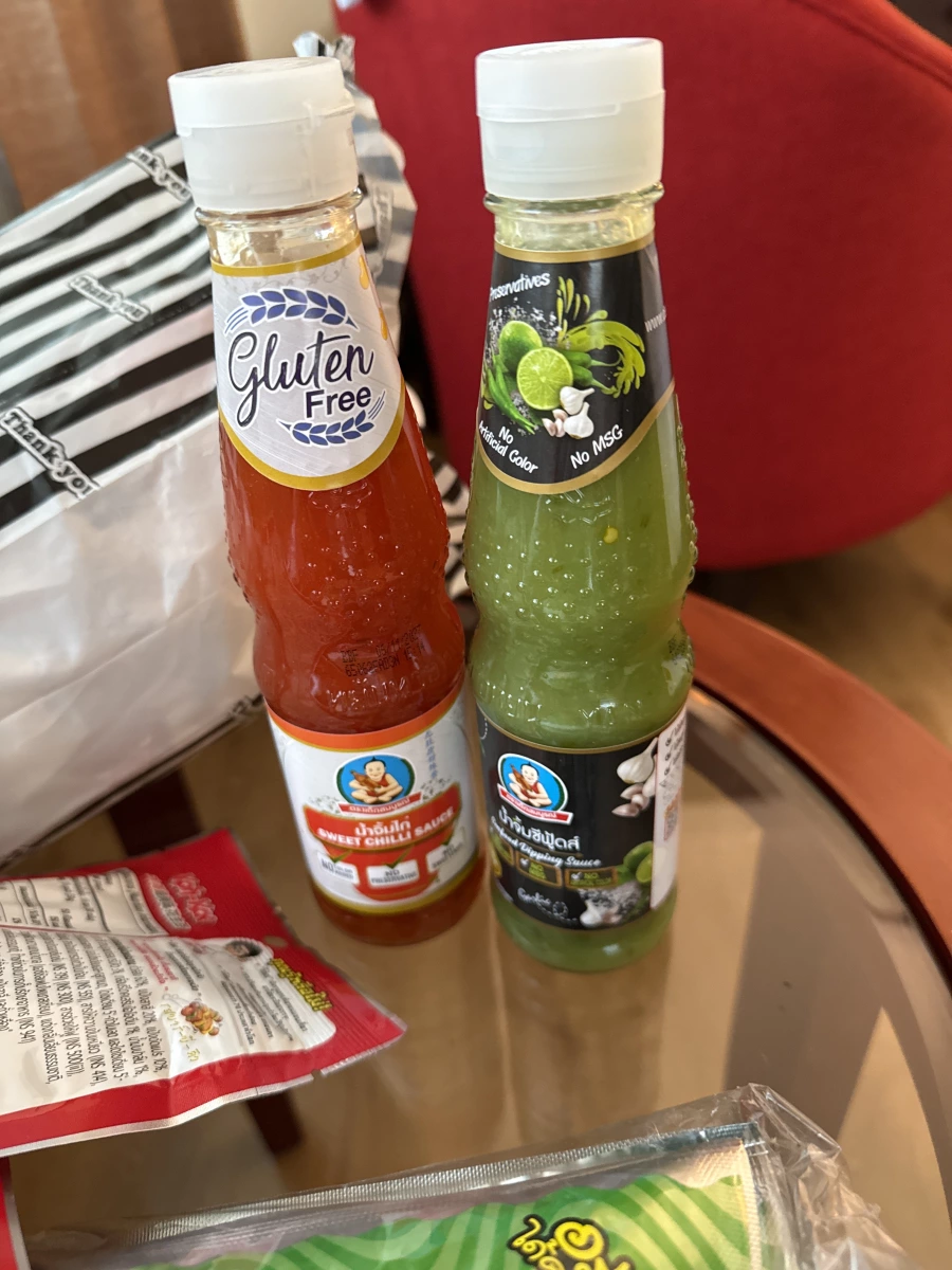 泰國孩童牌甜辣醬 (Healthy Boy Brand Sweet Chilli Sauce)、泰國孩童牌泰式海鮮沾醬 (Healthy Boy Brand Seafood Dipping Sauce)