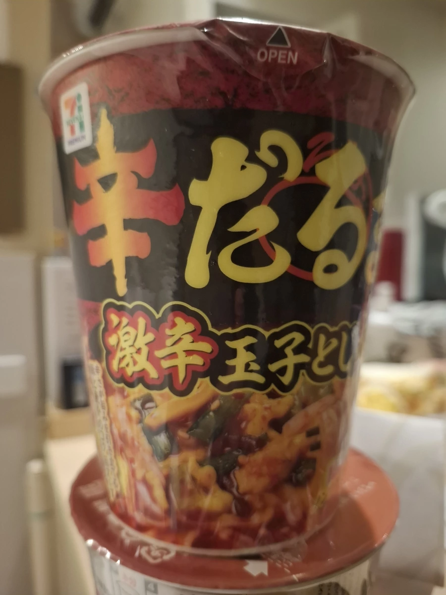日本 7-Eleven Premium 辛だるま 激辛玉子とじ 泡麵