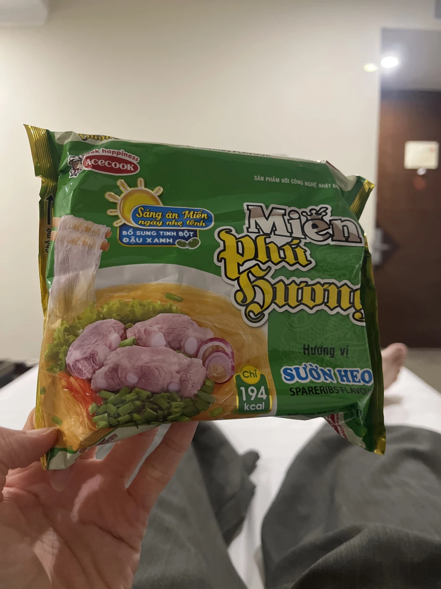 越南 Acecook 富香豬肋排風味粉絲