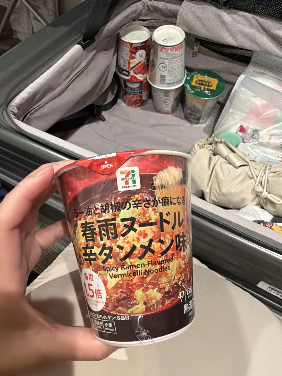 7-Eleven Premium 辛辣湯麵風味粉絲、7-Eleven Premium 日式杯裝粉絲（其他口味）