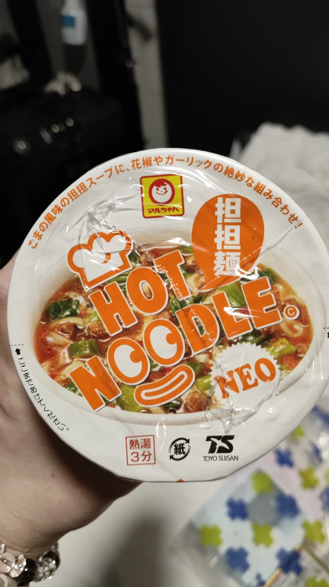 東洋水產 HOT NOODLE NEO 担担麵