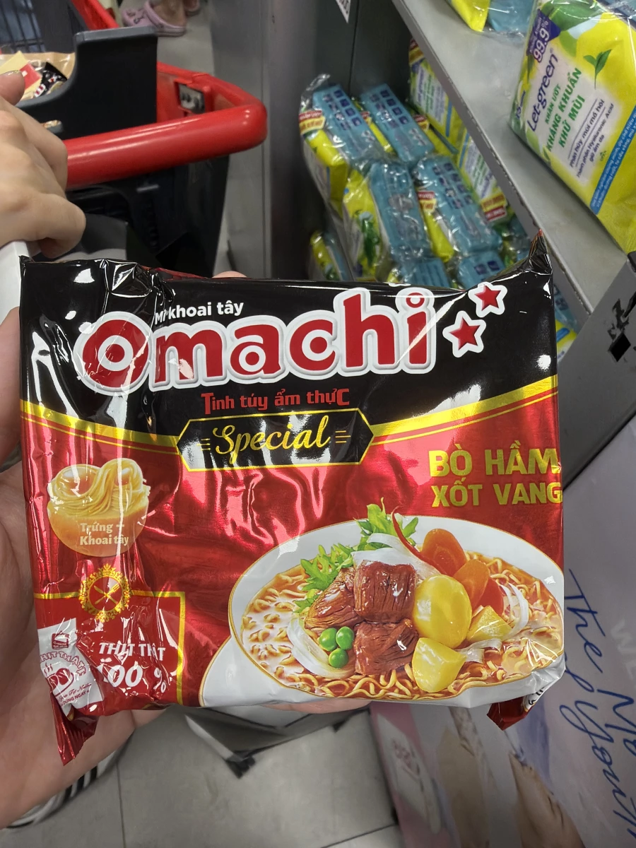 Omachi 特製紅酒燉牛肉風味麵