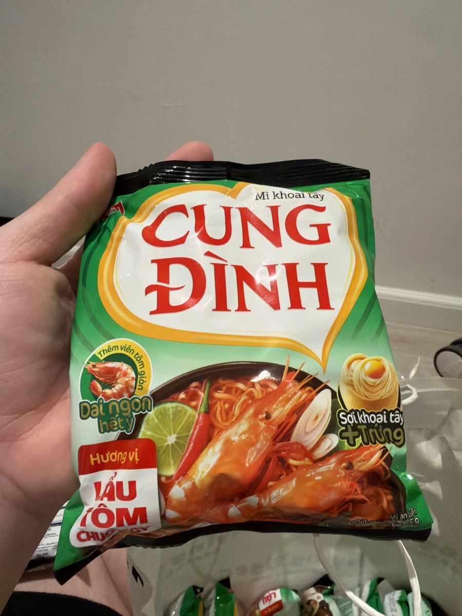 Cung Đình 越南酸辣蝦風味馬鈴薯泡麵