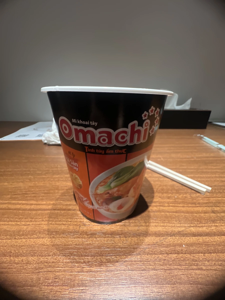 Omachi 海鮮酸辣馬鈴薯泡麵