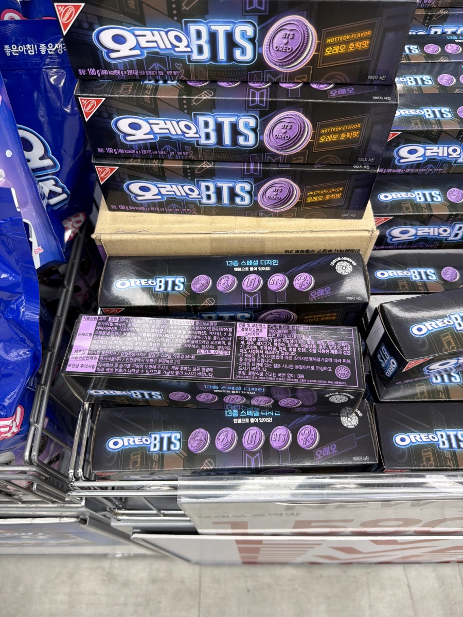 OREO BTS 聯名款餅乾 (糖餅口味)