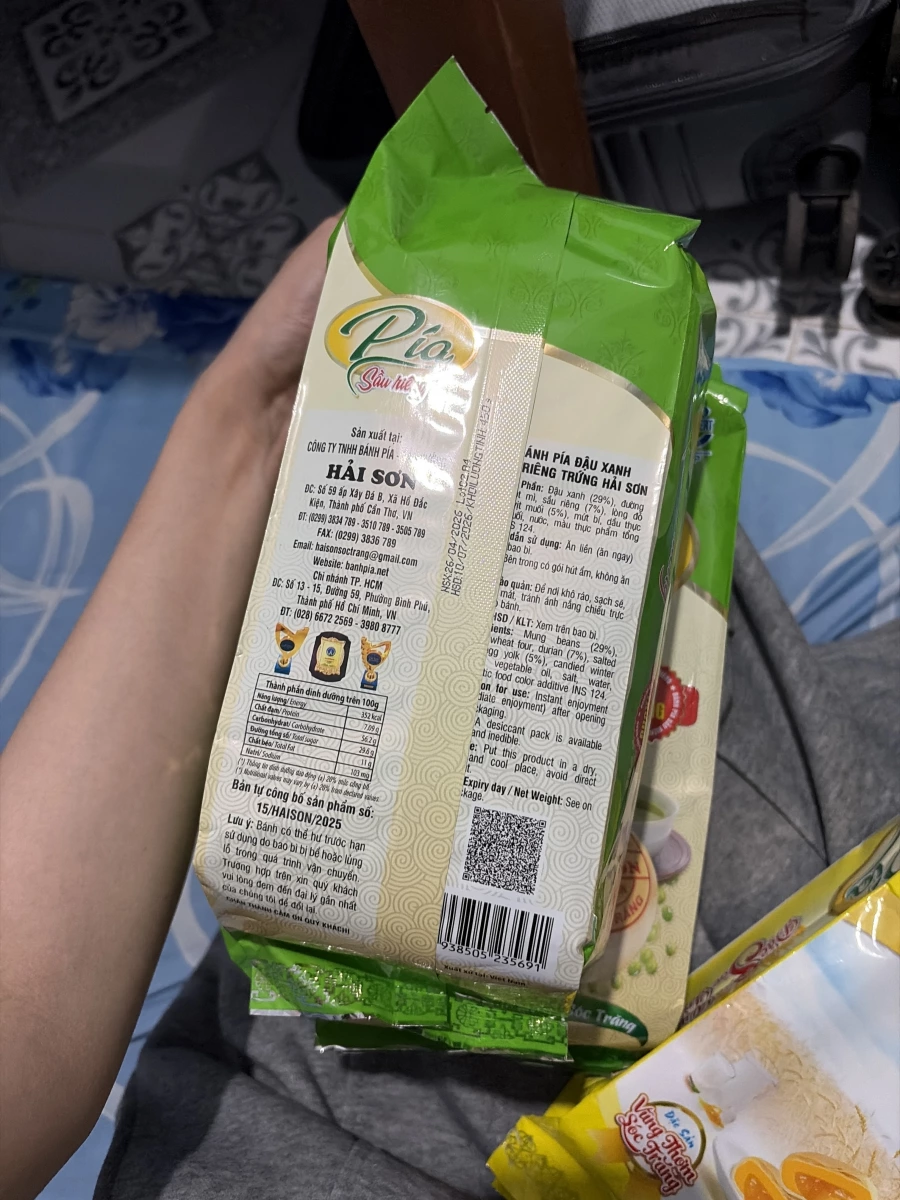 海東 (Hải Sơn) 榴槤蛋黃酥